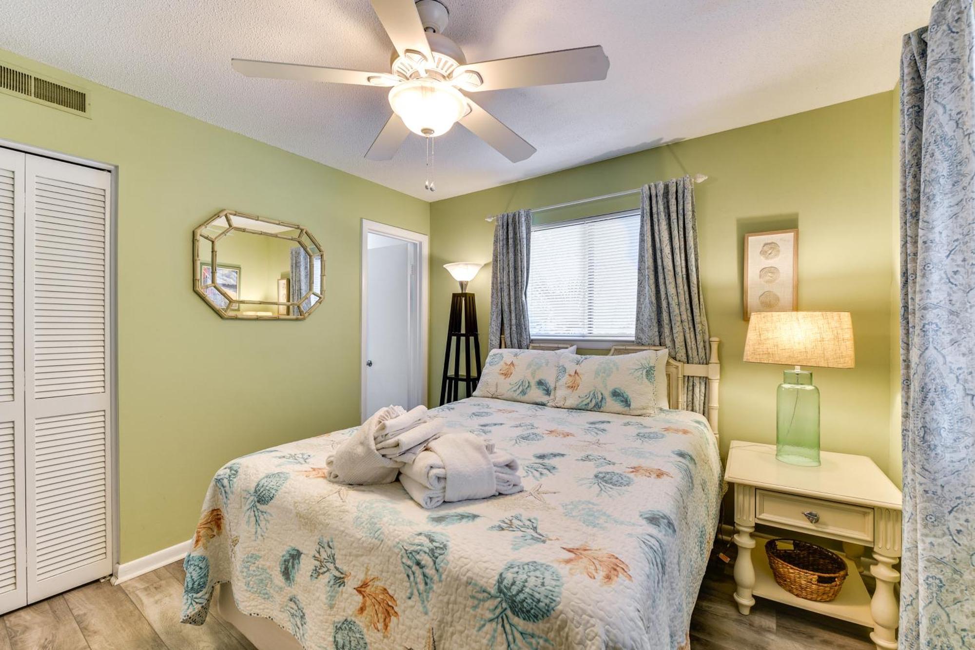 Hilton Head About Half Mi To Folly Field Beach! Apartment *